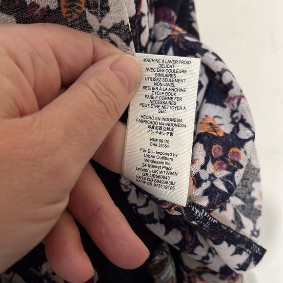 Free People Floral Top - Picture 8 of 8